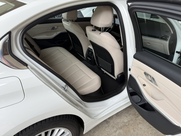 BMW 320 d xDrive slo 1. lastnik